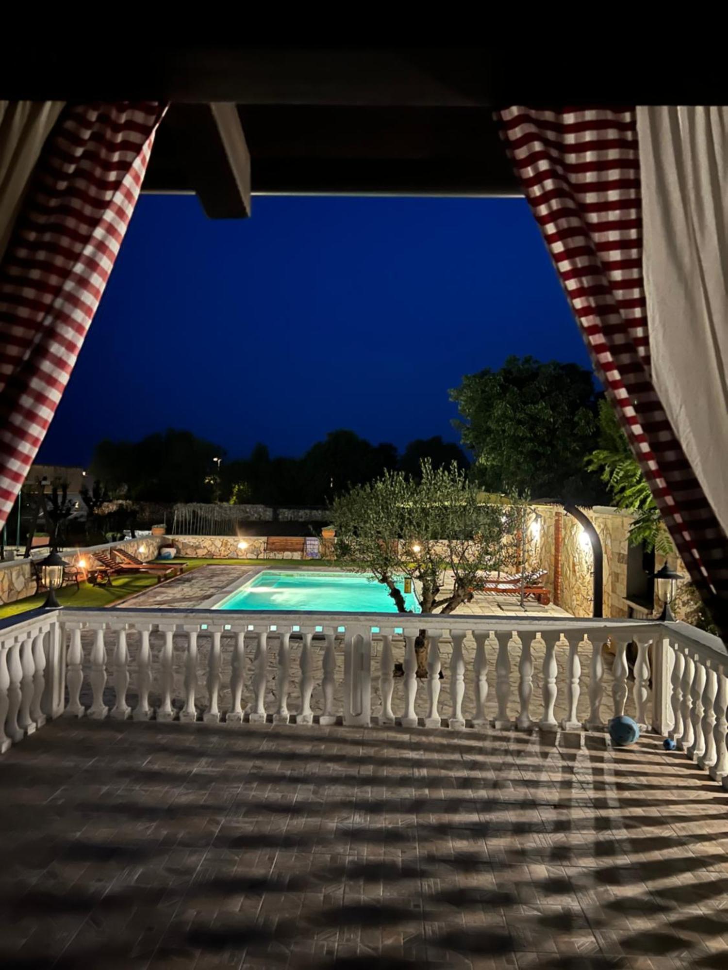 Holiday Home Iva With Pool Sukošan Exterior foto